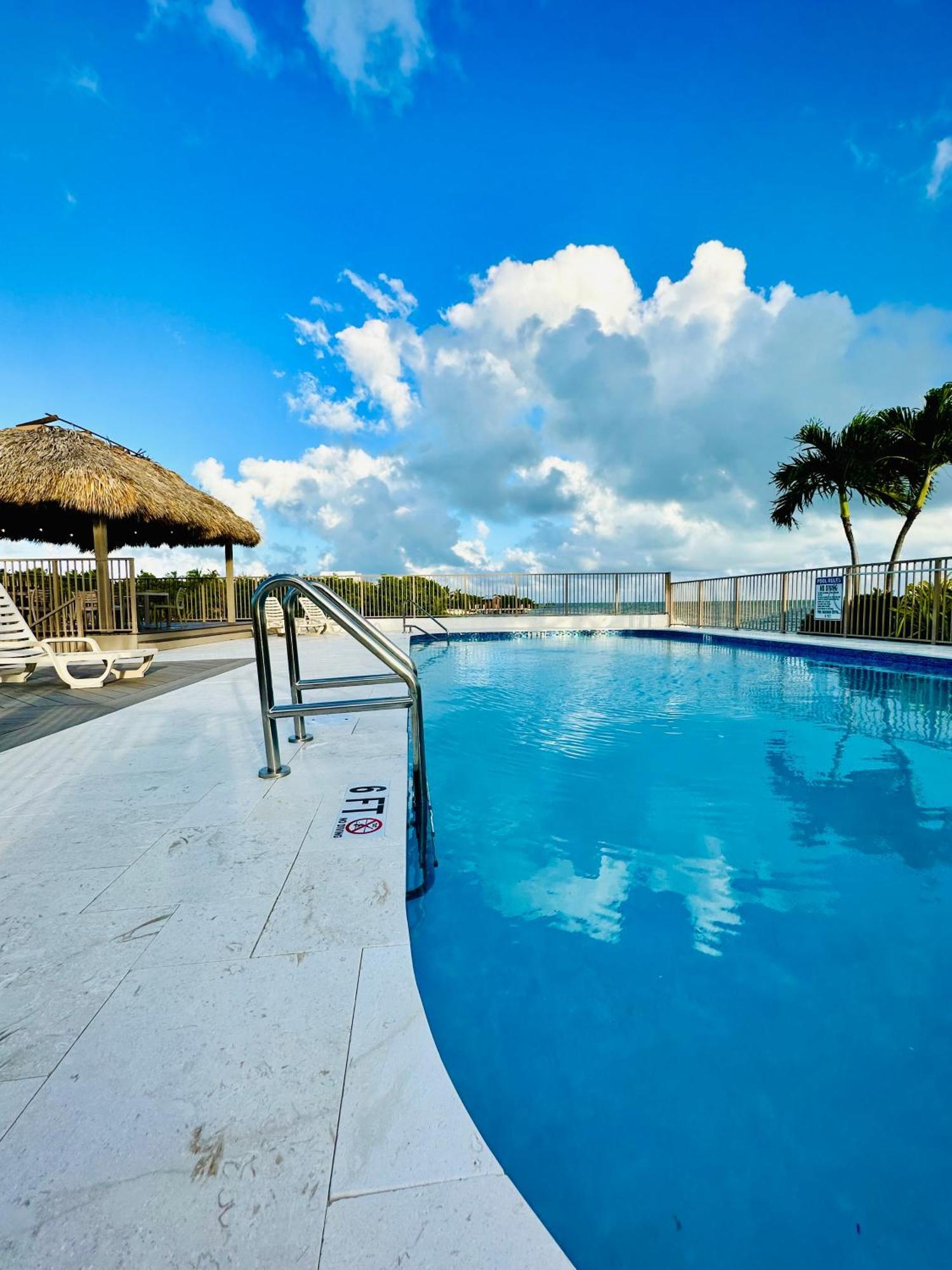 Ragged Edge Resort & Marina Islamorada Exterior photo